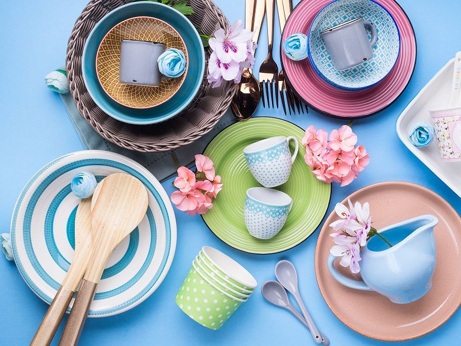 Colorful Tableware That Will Change the Table