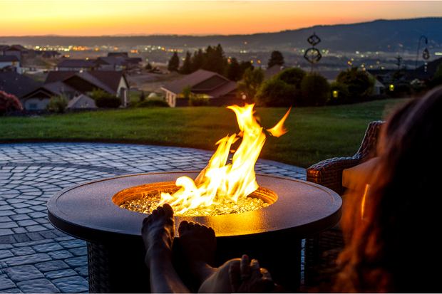 A Fireplace in the Garden as a Way to Spend Long Summer Evenings